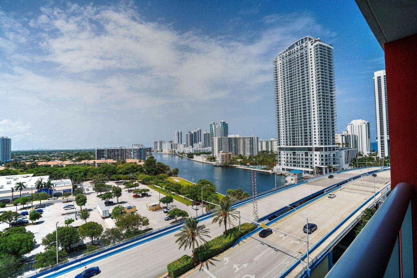 Beach Walk Plaja Hallandale Exterior foto